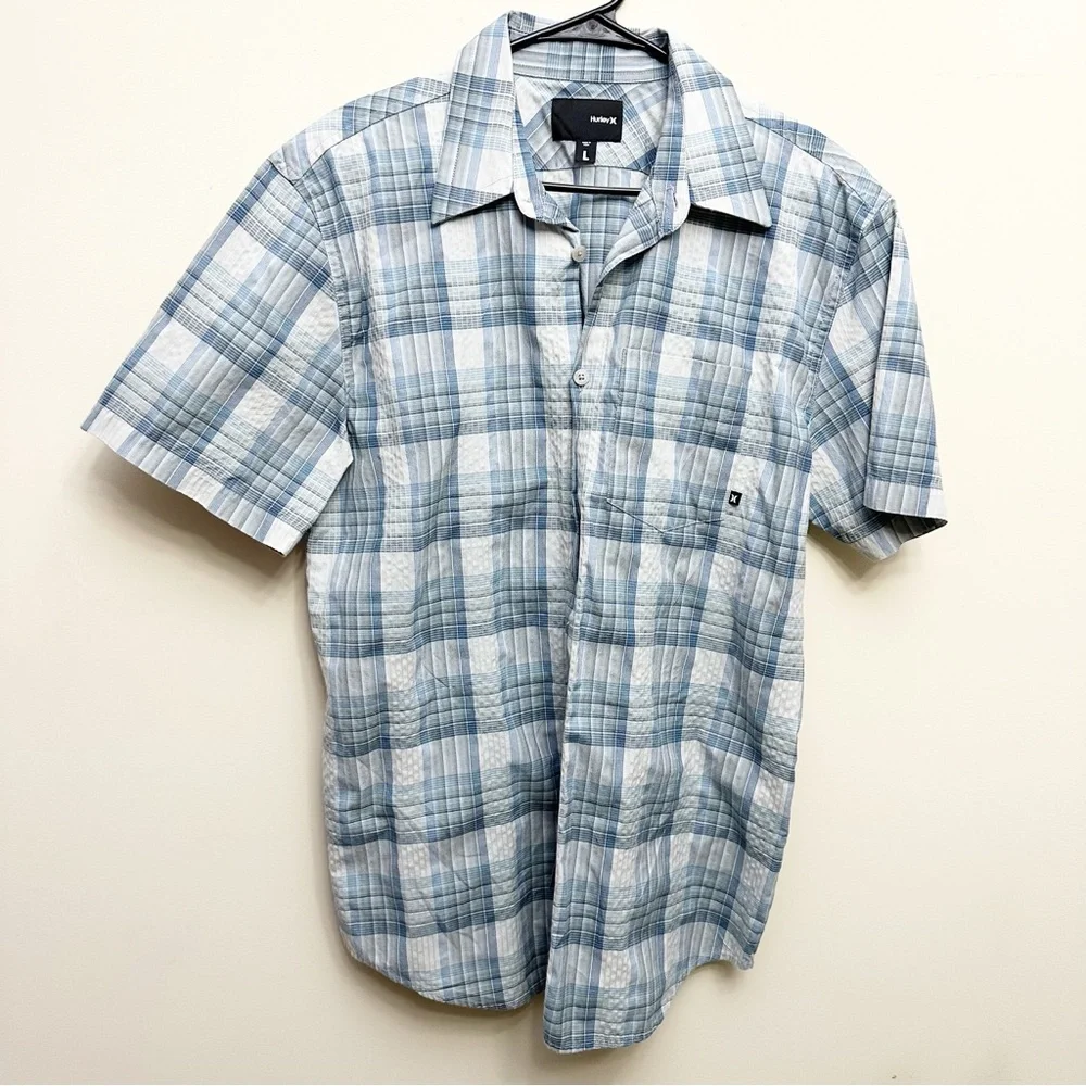 Hurley Short Sleeve Casual Button Down Shirt - Picture 1 of 5